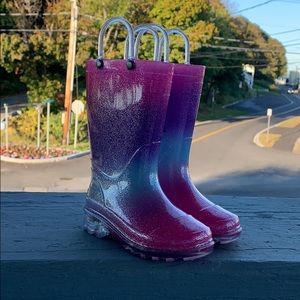 Brand new light up rain boots - Toddler size 7